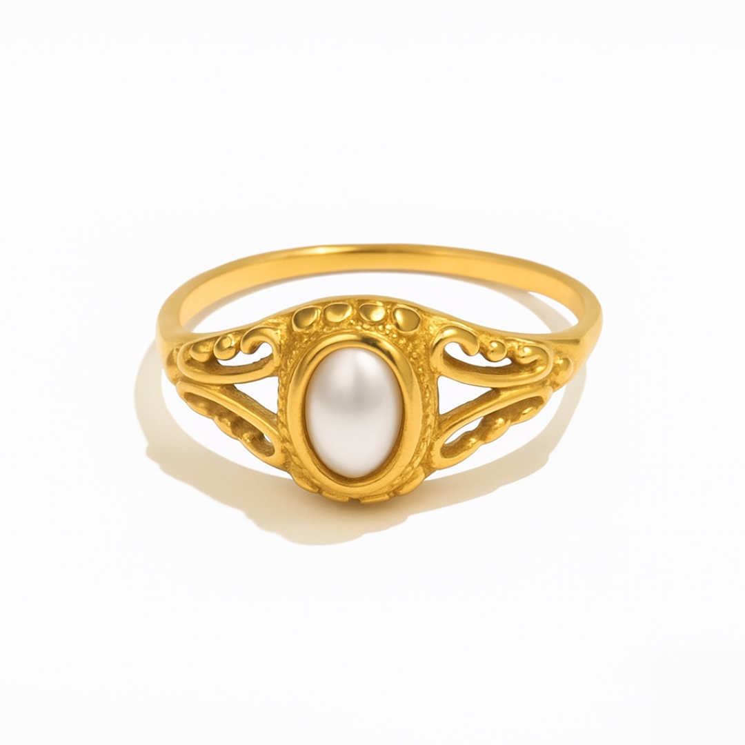 Anillo de Perla Sintetica en acero inoxidable con chapado en oro 18k