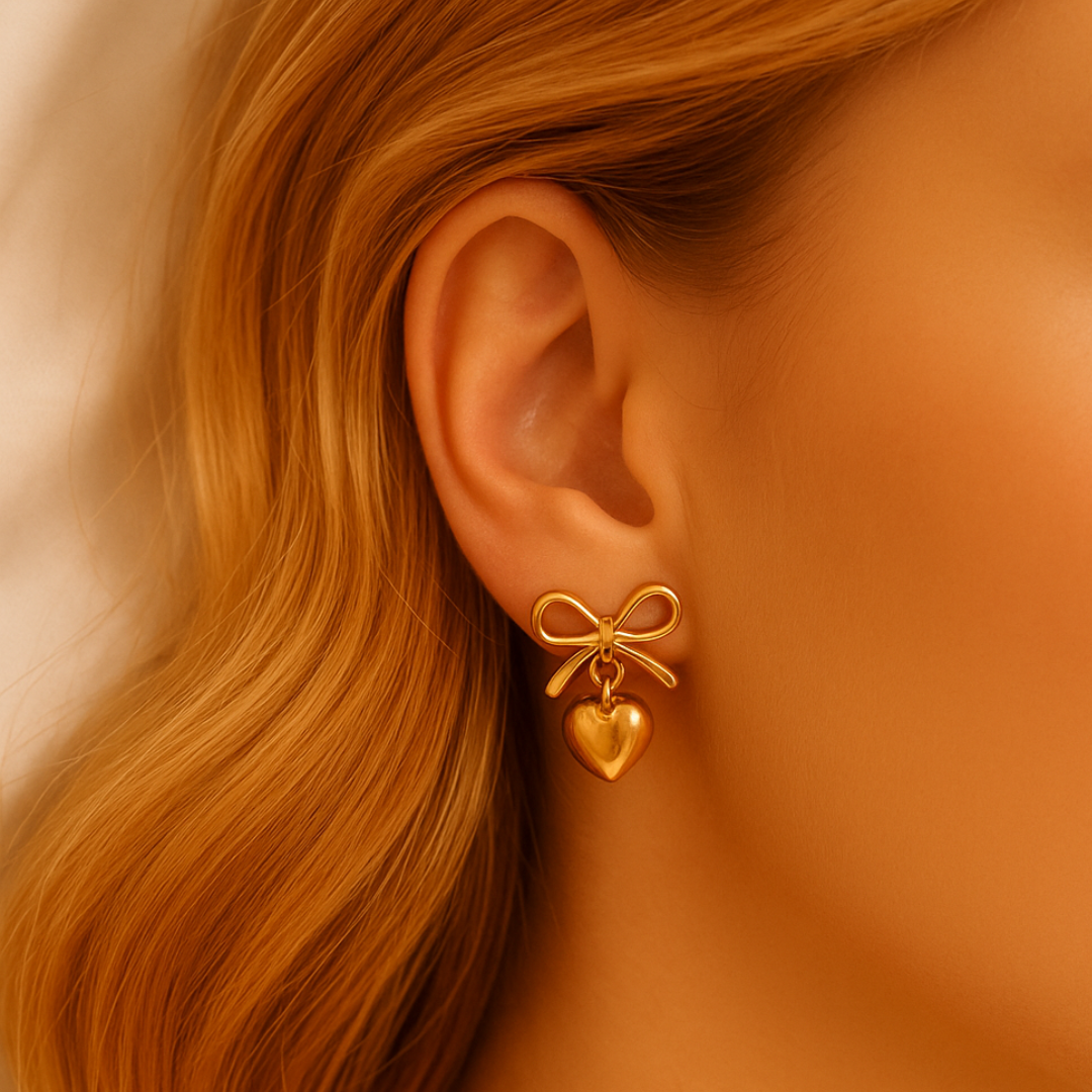 Aretes con siluela de corazón y delicado lazo dorado, aros de acero inoxidable chapado en oro 18 k