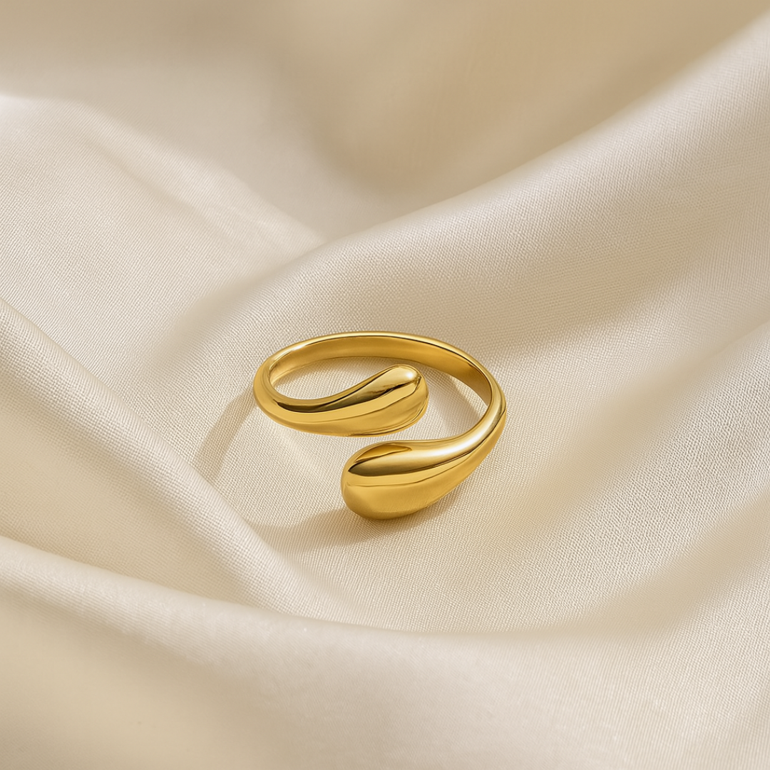 Anillo Cúpula Dorado Ajustable – Estilo Clásico con Brillo Moderno en acero inoxidable chapado en oro 18k