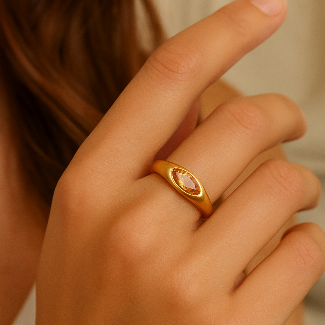 Anillo de sello de circón de ojo de caballo en acero inoxidable chapado en oro 18k