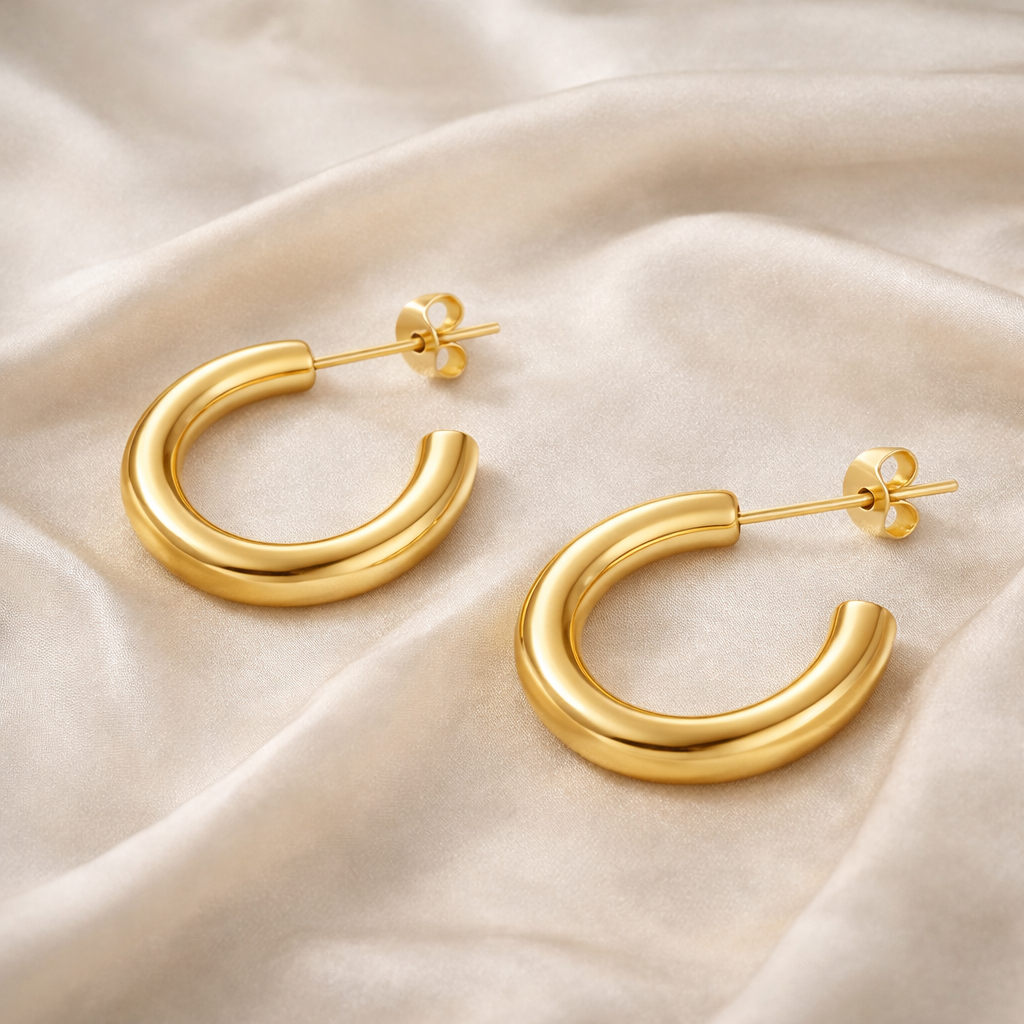 Aretes de aro dorado con acabado fino de acero inoxidable chapado en oro 18k