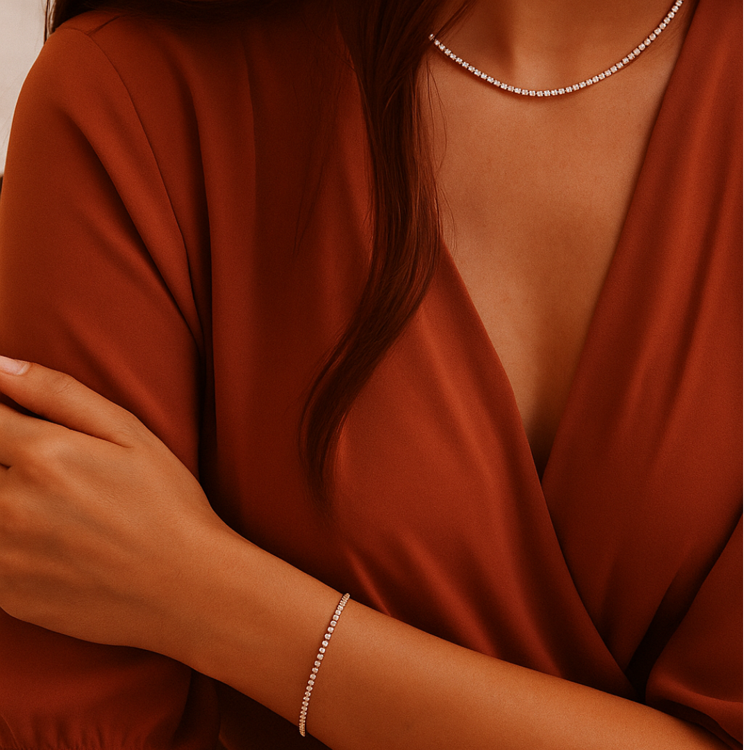 Set de collar y pulsera dorados con circonitas cúbicas en acero inoxidable